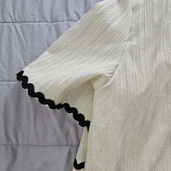 SHEIN Cream with Black Trim Skirt Set. Size XL - Picture 5 of 8